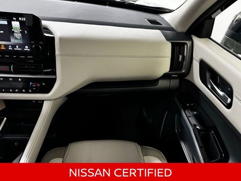 Certified 2025 Nissan Pathfinder SL AWD/4WD image 20