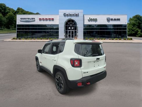 Used 2023 Jeep Renegade Trailhawk w/ Sun/Sound Group AWD/4WD image 5