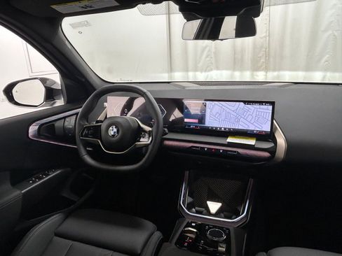 Used 2025 BMW X3 xDrive30i w/ Convenience Package image 10