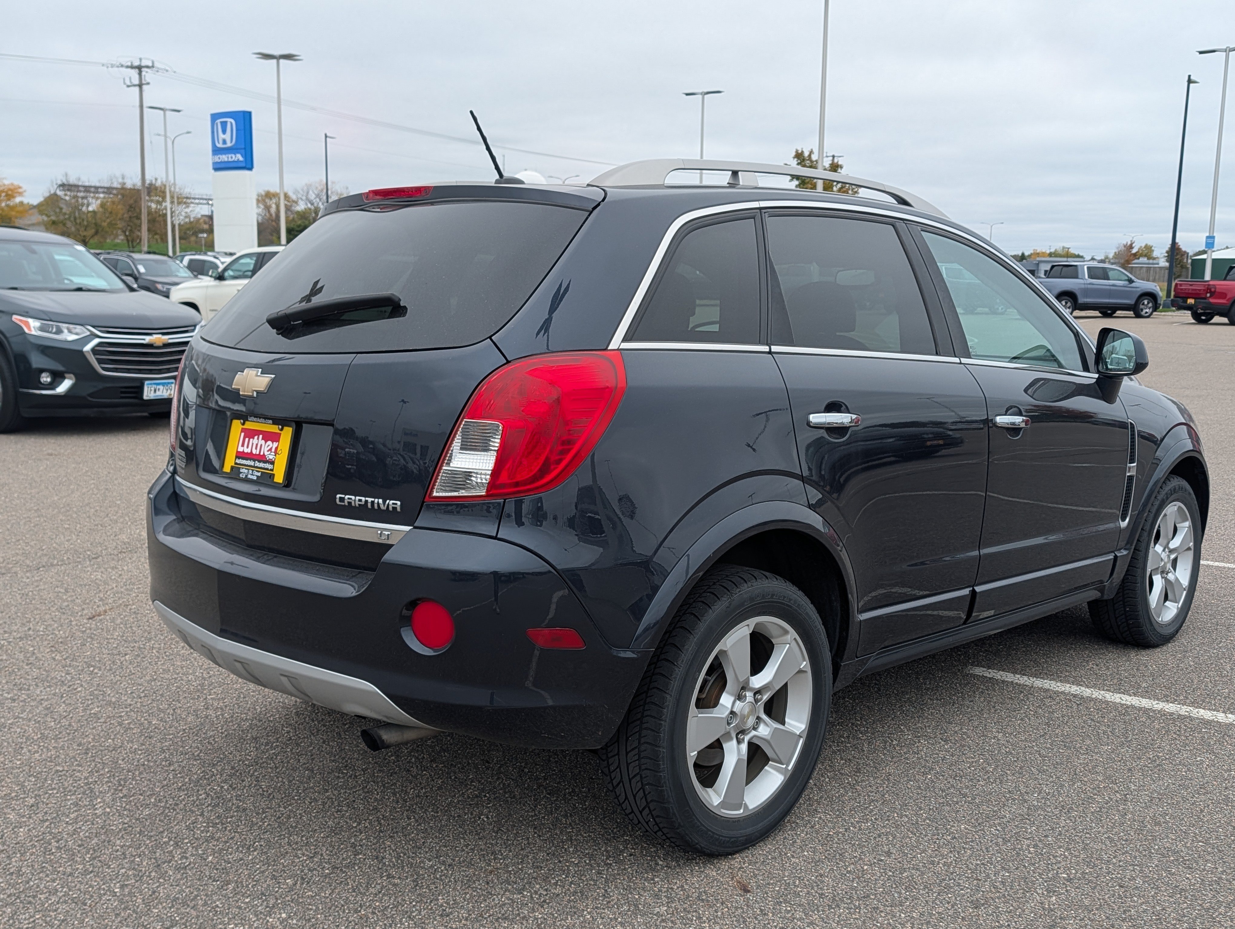 Used 2015 Chevrolet Captiva Sport LT w/ Convenience Package FWD image 4