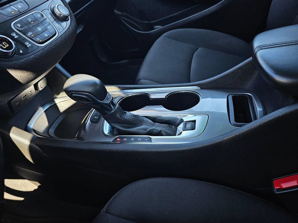 Used 2024 Chevrolet Malibu LT w/ Sport Edition FWD image 28