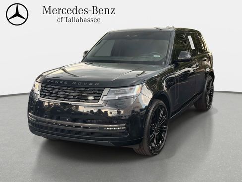 Used 2025 Land Rover Range Rover SE AWD/4WD image 1