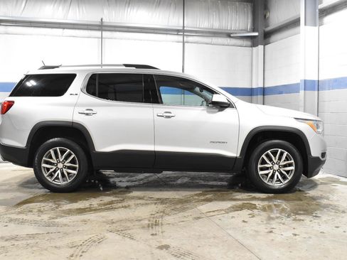Used 2019 GMC Acadia SLE w/ LPO, Floor Liner Package image 28