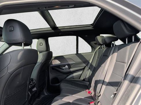 Certified 2025 Mercedes-Benz GLE 450e 4MATIC image 16