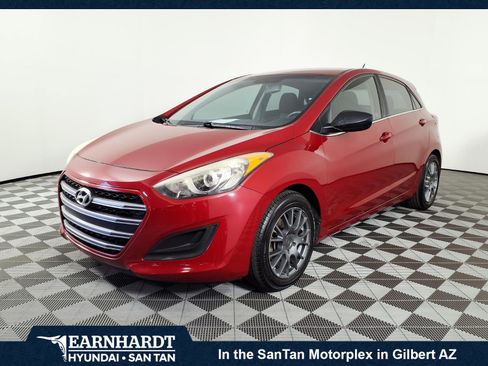 Used 2016 Hyundai Elantra GT FWD image 1