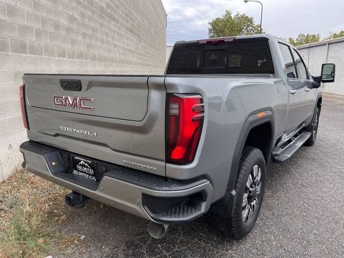 Used 2026 GMC Sierra 3500 Denali w/ Denali Reserve Package AWD/4WD image 3