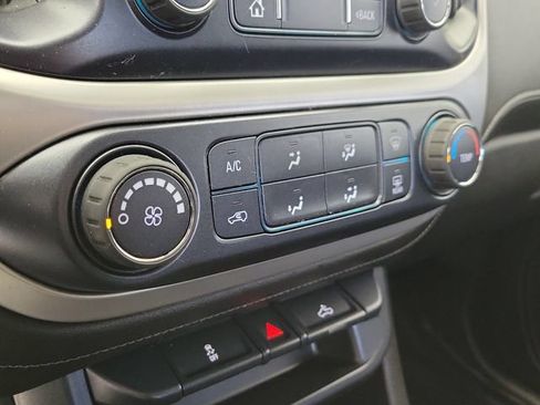 Used 2019 GMC Canyon SLE RWD image 28