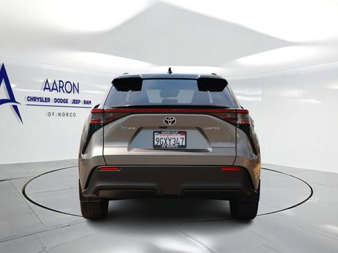 Used 2023 Toyota bZ4X Limited image 3