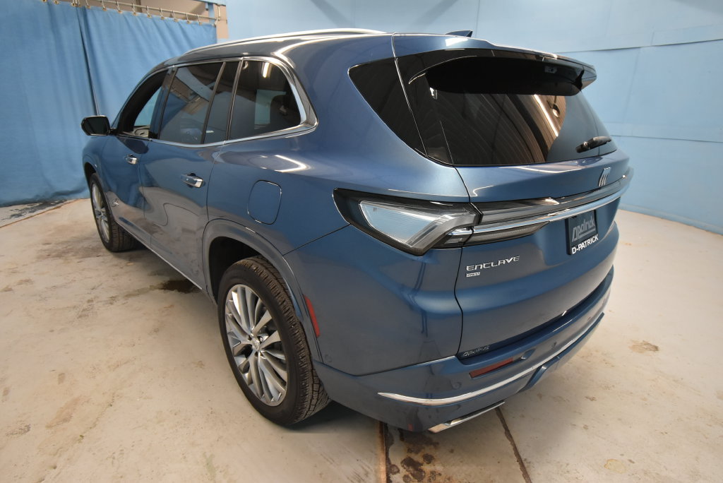 Used 2025 Buick Enclave Avenir w/ Super Cruise Package AWD/4WD image 38