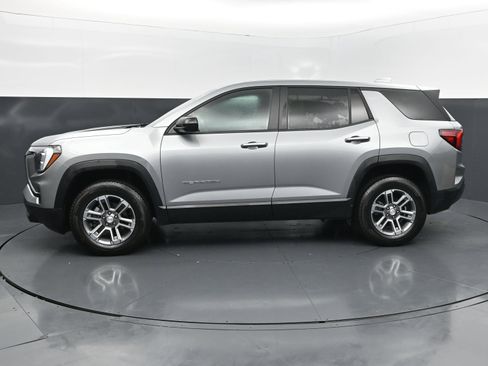 Used 2026 GMC Terrain Elevation FWD image 2