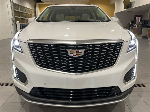 Used 2025 Cadillac XT5 Premium Luxury w/ Technology Package image 9