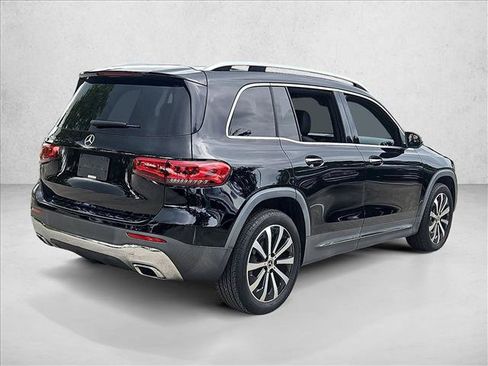 Used 2022 Mercedes-Benz GLB 250 image 5
