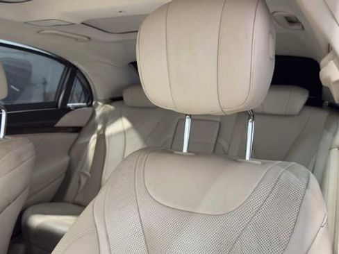 Used 2017 Mercedes-Benz S 550 Sedan image 24