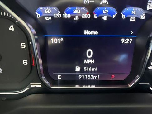Used 2021 GMC Yukon SLT w/ SLT Luxury Plus Package AWD/4WD image 5