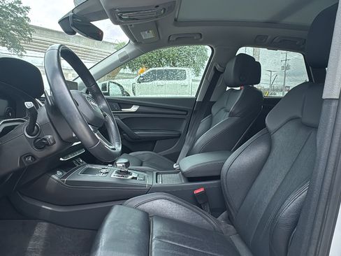 Used 2019 Audi Q5 Prestige AWD/4WD image 12