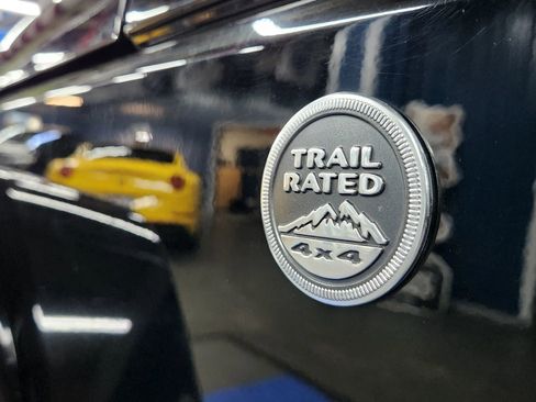 Used 2015 Jeep Wrangler Unlimited Sahara w/ Dual Top Group image 43