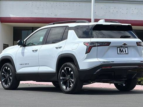 New 2026 Chevrolet Equinox RS w/ Convenience Package III AWD/4WD image 6