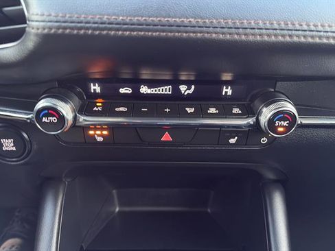 Used 2025 MAZDA MAZDA3 s image 21