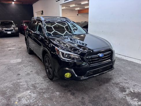 Used 2018 Subaru Outback 2.5i Limited AWD/4WD image 2