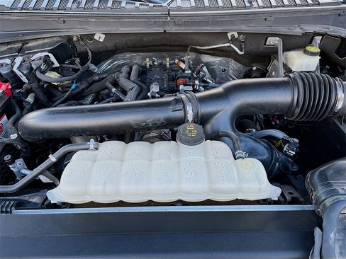 Used 2024 Ford Expedition Max Limited image 32