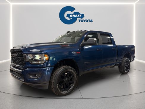 Used 2022 RAM 2500 Big Horn w/ Night Edition AWD/4WD image 2