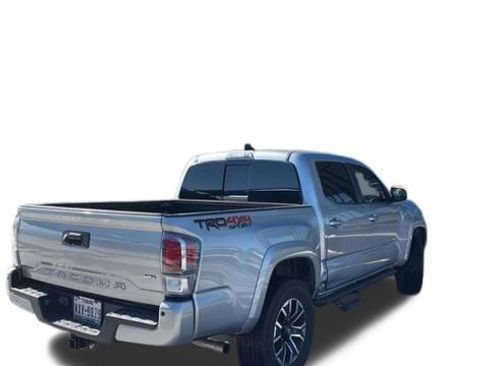 Used 2020 Toyota Tacoma TRD Sport image 8