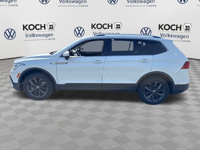 Used 2024 Volkswagen Tiguan SE AWD/4WD image 4