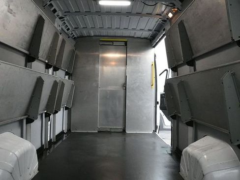 Used 2023 RAM ProMaster 3500 w/ Driver Convenience Group FWD image 12
