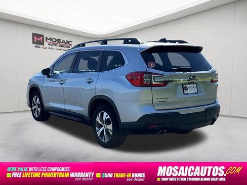 Used 2023 Subaru Ascent Premium AWD/4WD image 5