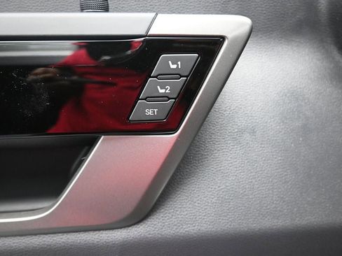 New 2026 Toyota Tundra Limited AWD/4WD image 18
