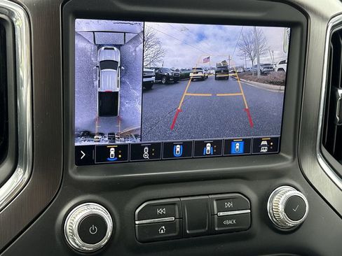 Used 2021 GMC Sierra 3500 AT4 w/ AT4 Preferred Package image 17