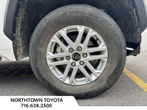 Used 2024 Toyota Tundra SR5 w/ SR5 Convenience Package AWD/4WD image 28