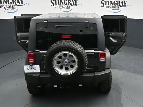 Used 2014 Jeep Wrangler Unlimited Rubicon w/ Connectivity Group AWD/4WD image 35