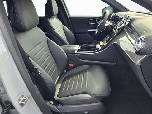 New 2027 Mercedes-Benz GLC 300 4MATIC image 25