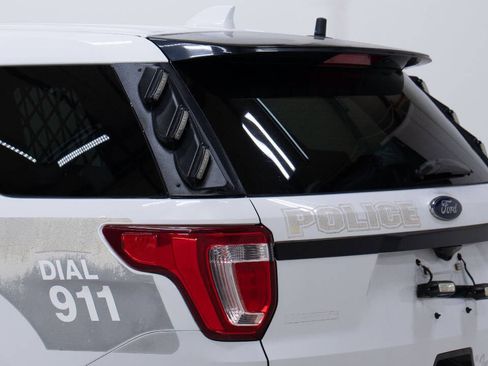 Used 2017 Ford Explorer 4WD Police Interceptor image 30