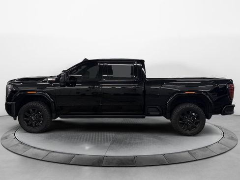 Used 2025 GMC Sierra 2500 AT4 w/ AT4 Premium Plus Package AWD/4WD image 3