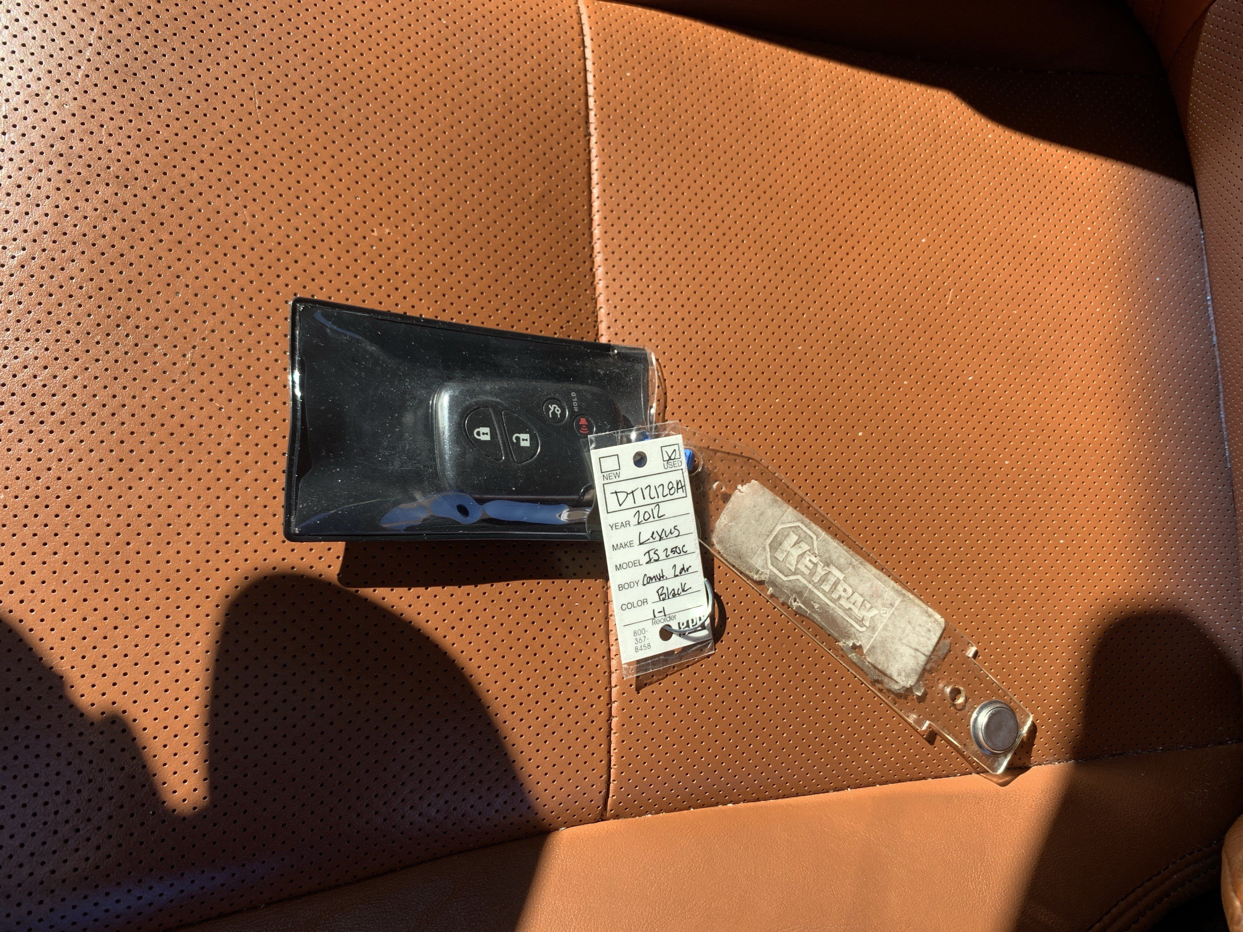 Used 2012 Lexus IS 250C w/ Luxury Pkg RWD image 36