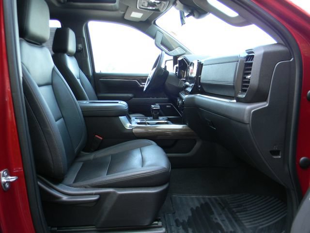 Used 2022 Chevrolet Silverado 1500 LT Trail Boss w/ LT Trail Boss Premium Package AWD/4WD image 27