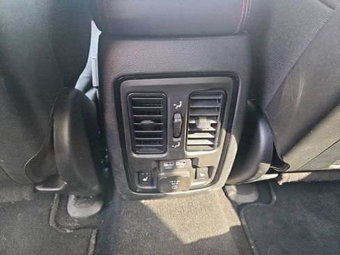 Used 2025 Dodge Durango R/T AWD/4WD image 29