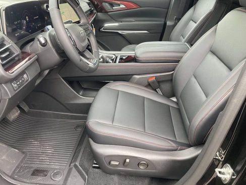 New 2026 Chevrolet Traverse Z71 w/ Enhanced Driving Package AWD/4WD image 18