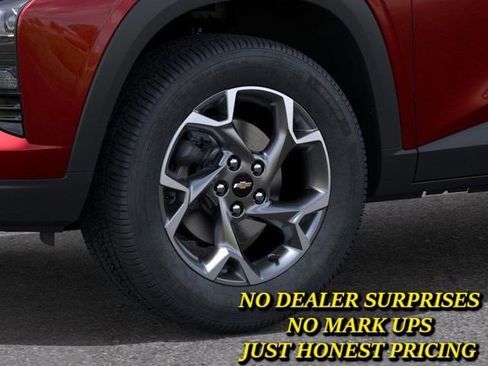 New 2026 Chevrolet Trax LT image 9