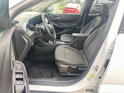 Used 2025 Buick Encore GX Preferred image 27