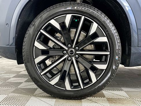 New 2026 Volvo XC90 B6 Plus w/ Protection Package image 30