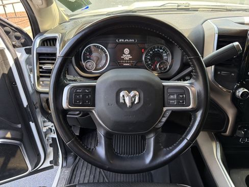 Used 2022 RAM 3500 Laramie AWD/4WD image 9