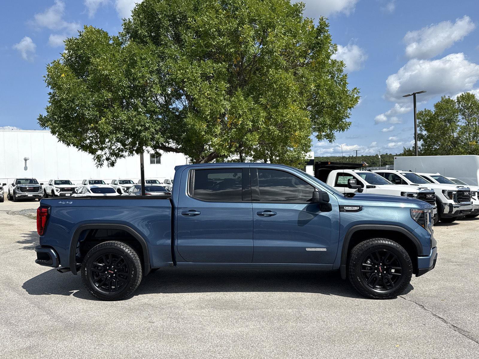 Used 2024 GMC Sierra 1500 Elevation AWD/4WD image 8