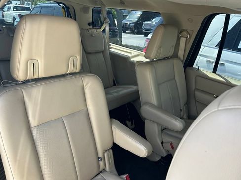 Used 2017 Ford Expedition EL Limited w/ Equipment Group 301A AWD/4WD image 46