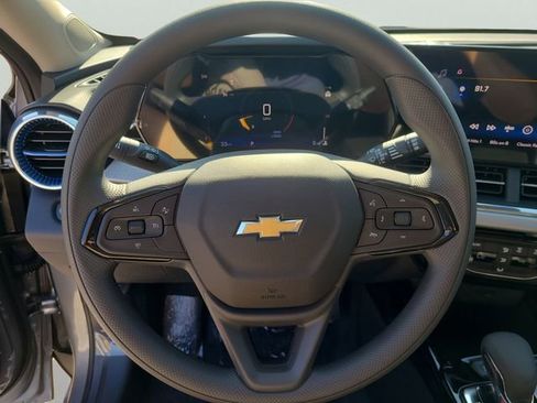 New 2026 Chevrolet Trax LT image 26