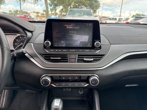 Used 2024 Nissan Altima 2.5 SR image 26