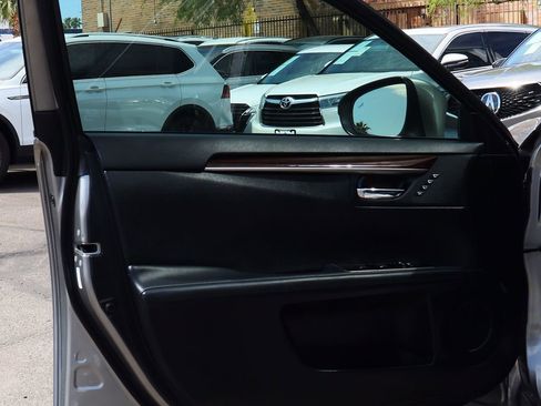 Used 2016 Lexus ES 350 w/ Luxury Package w/Wood Trim image 37