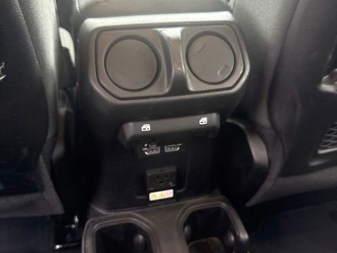 Used 2026 Jeep Gladiator Rubicon AWD/4WD image 33